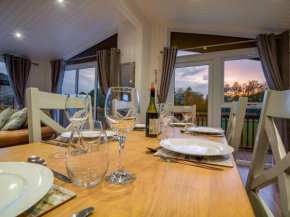 Lodge 10 - The Cedars